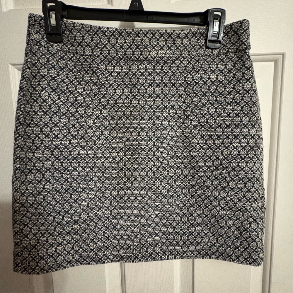 LOFT Navy and White Geometric Pencil Skirt